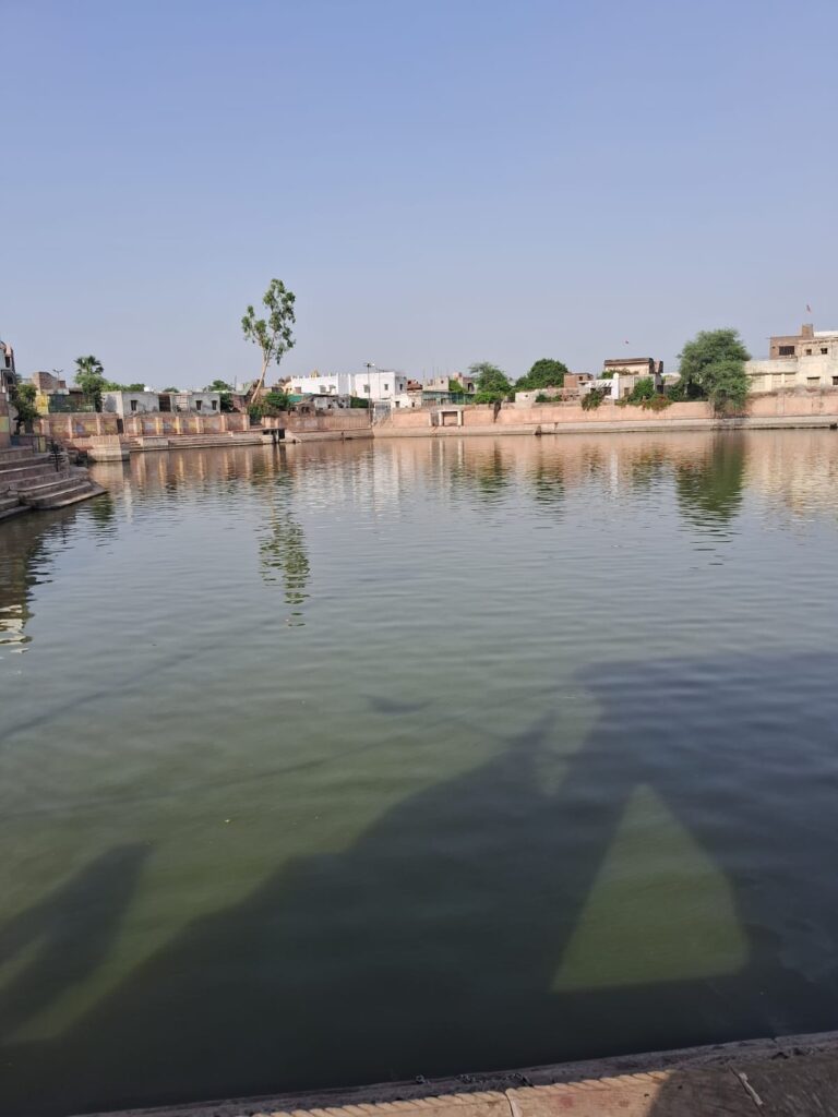 गोवर्धन में घूमने की जगह (ब्रज यात्रा विवरण -4) 2 गोवर्धन में घूमने की जगह, राधा कुंड, श्याम कुंड, वृंदावन में घूमने की जगह, ब्रज यात्रा, मथुरा में घूमने की जगह, ब्रज यात्रा, गोकुल में घूमने की जगह, बरसाना में घूमने की जगह,