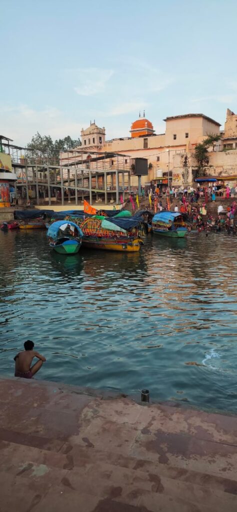 चित्रकूट में घूमने की जगह 4 राम घाट,
चित्रकूट में घूमने की जगह