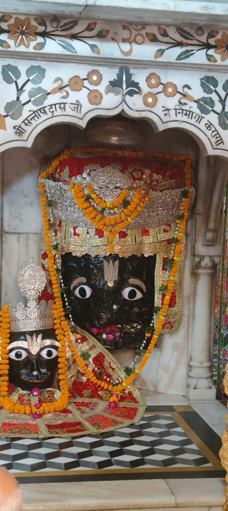 चित्रकूट में घूमने की जगह 3 कामतानाथ मंदिर, चित्रकूट, चित्रकूट में घूमने की जगह