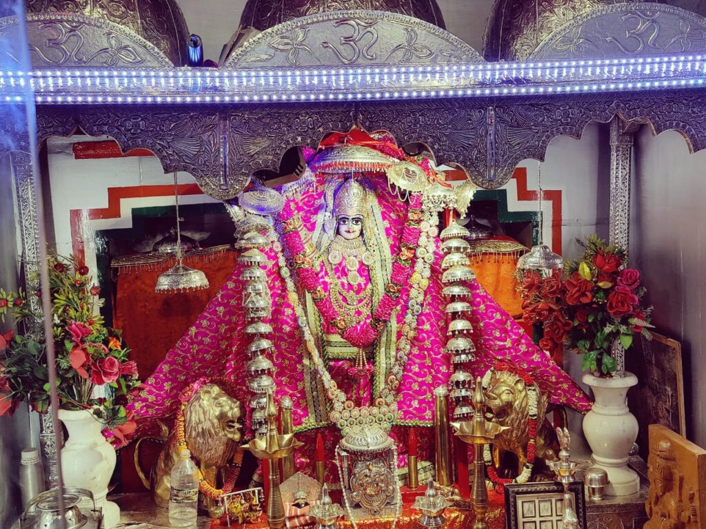 अक्टूबर में घूमने की 10 बेस्ट जगह : Best Places To Visit In October 5 तनोट माता मंदिर, अक्टूबर में घूमने की 10 बेस्ट जगह, जैसलमेर में घूमने की जगह, जैसलमेर का तनोट माता मंदिर का दृश्य