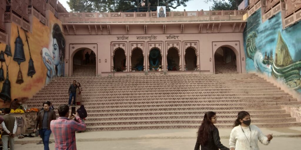 प्रयागराज में घूमने की जगह : Best Places To Visit in Pryagraj 6 प्रयागराज में घूमने की जगह, नाग वासुकि मंदिर