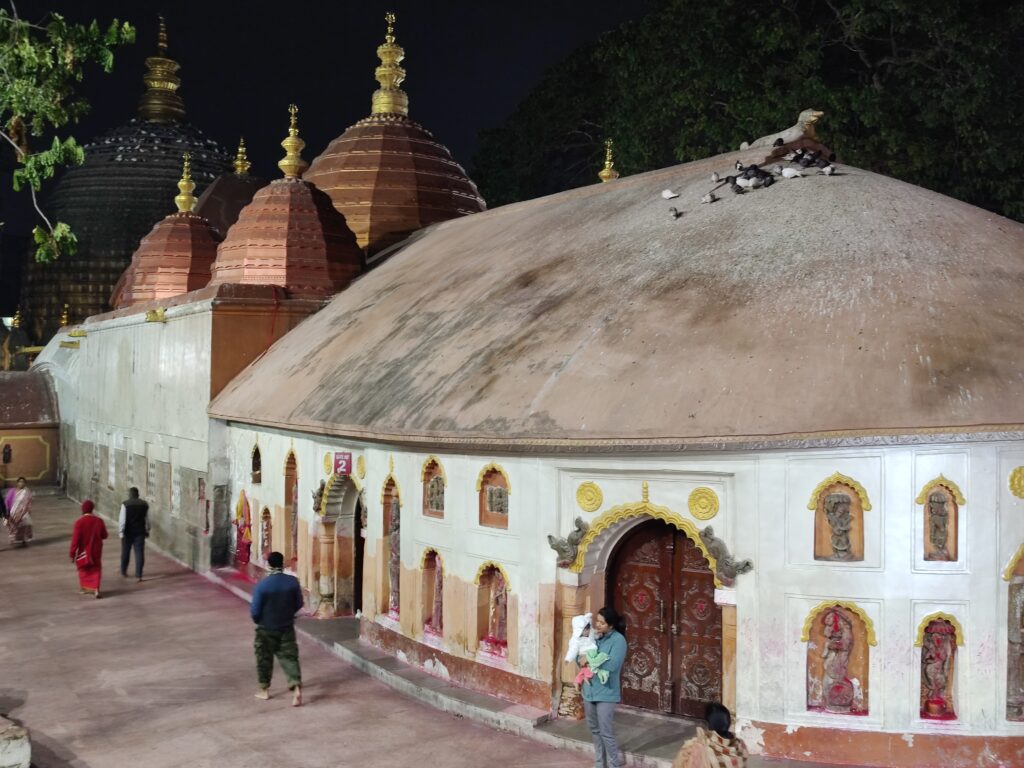 भारत के 10 प्रसिद्ध देवी मंदिर : Best Devi Temple In India 2 भारत के 10 प्रसिद्ध देवी मंदिर, नवरात्रि में घूमने की 10 बेस्ट जगह, BHARAT KE PRSHIDH DEVI MANDIR, BEST DEVI TEMPLE IN INDIA, FAMOUS PLACES TO VISIT IN NAVRATRI, NAVRATRI SPECIAL, नवरात्रि में घूमने लायक जगह, भारत के प्रमुख देवी मंदिर, माँ दुर्गा के प्रमुख स्थान, नवरात्रि में जाने लायक जगह, देवी के प्रमुख स्थान , BEST PLACES TO VISIT IN NAVRATRI,