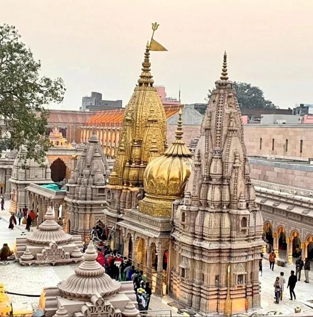 भारत के 10 प्रमुख धार्मिक स्थान 2 भारत के 10 प्रमुख धार्मिक स्थान, kashi mein ghumne ki jgh, काशी विश्वनाथ मंदिर, उत्तर प्रदेश में घूमने की जगह, बनारस में घूमने की जगह